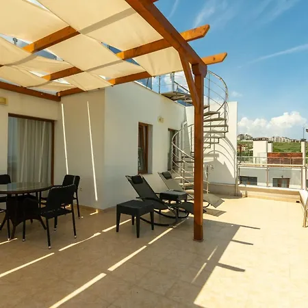 شقة Penthouse At White Cliffs بايالا