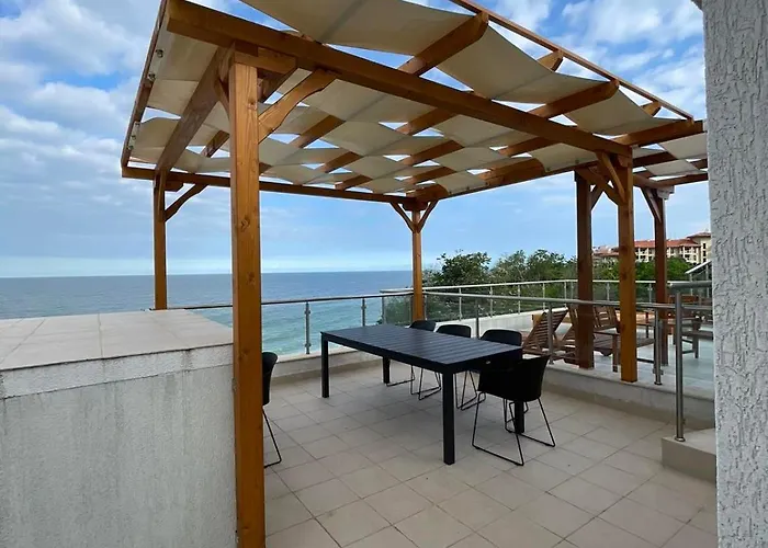 Penthouse At White Cliffs Appartement *